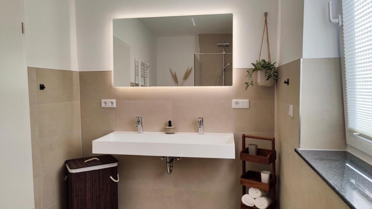 Hygge Home - Mit Garten Und Stellplatz Fuer Feriengaeste-, Monteure / Netflix / 10 Min. Zur Sinsheim Therme Und Zur Autobahn Extérieur photo