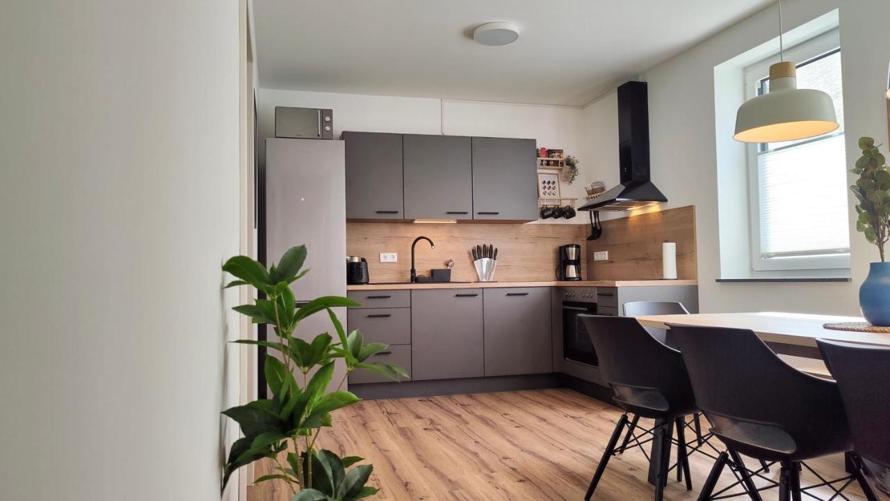 Hygge Home - Mit Garten Und Stellplatz Fuer Feriengaeste-, Monteure / Netflix / 10 Min. Zur Sinsheim Therme Und Zur Autobahn Extérieur photo